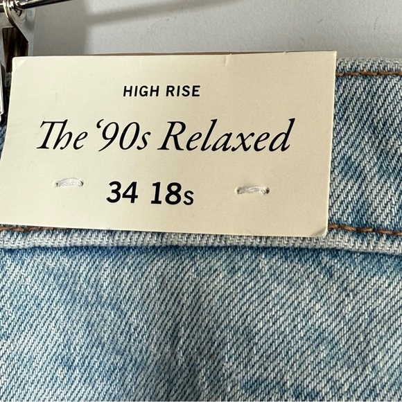 NWT Abercrombie Fitch The 90s High Rise Relaxed Jean Medium With Front Yoke 34 S - Picture 11 of 16